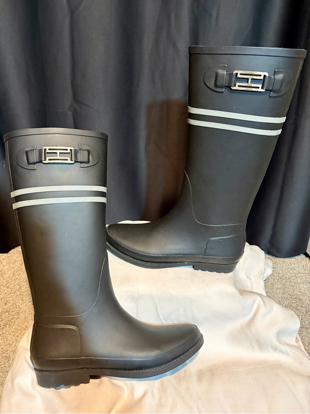 Tommy Hilfiger Black Rain Boots, Women’s size 9
